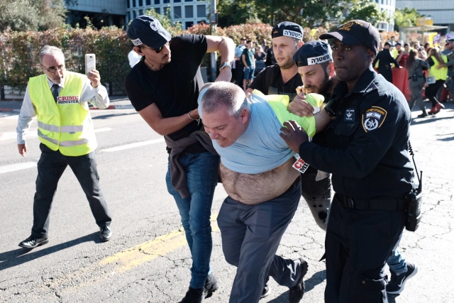 Izraelci protestovali ve žlutých vestách proti zdražování