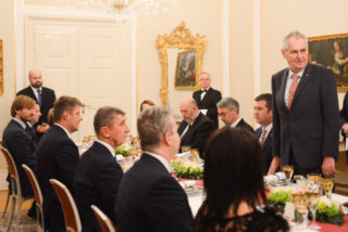 Zeman přijal vládu na&nbsp;adventní večeři, chce založit nový zvyk