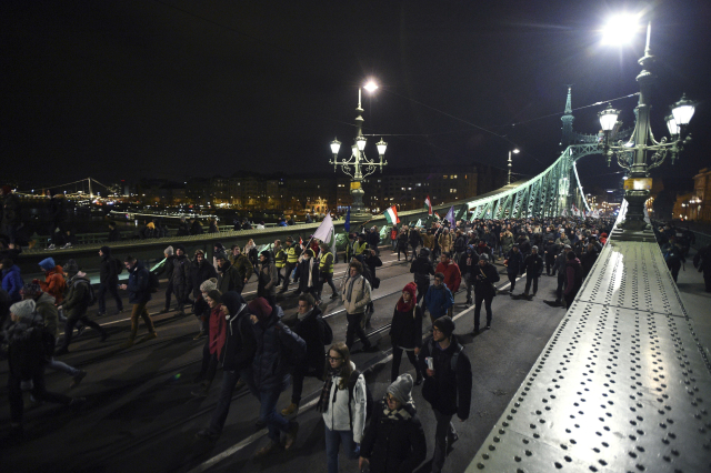 Maďarskem od středy hýbou protivládní protesty