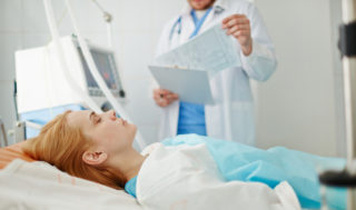 Nemocnice v&nbsp;Praze postupně obnovují plánovanou péči