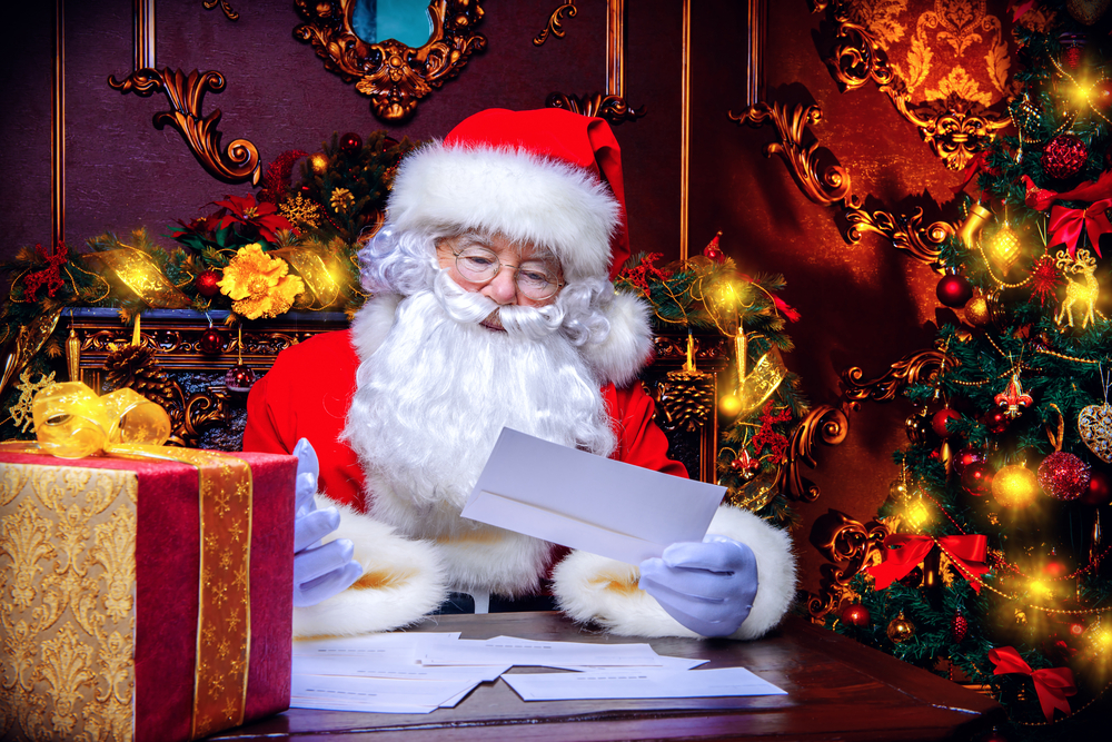Santa Claus vyrazil z Laponska na pouť s vánočními dárky