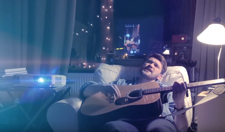 Bude nás na Eurovizi reprezentovat Tomáš Boček? Poslechněte si jeho píseň!
