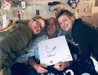 Nemocného muže odpojili od dýchacích přístrojů. Přesto se zázračně uzdravil