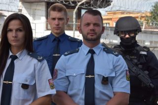 Vězeňská služba se ohrazuje proti termínu “bachař”. Je to urážlivé, tvrdí