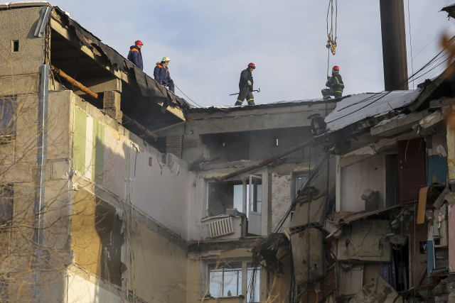 V Magnitogorsku po explozi domu osm mrtvých a desítky nezvěstných