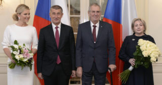 V Česku je nejpřísnější stupeň opatření. Přesto se novoroční oběd v&nbsp;Lánech uskuteční i&nbsp;s&nbsp;rodinami