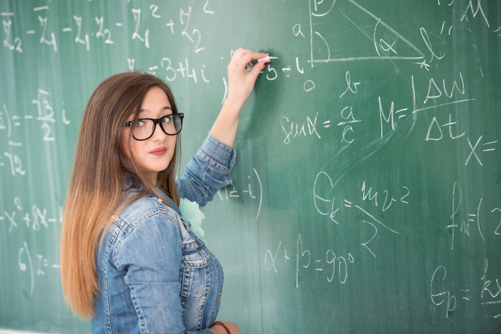 Matematici požadují navýšení počtu hodin matematiky, má žákům pomoci s maturitou