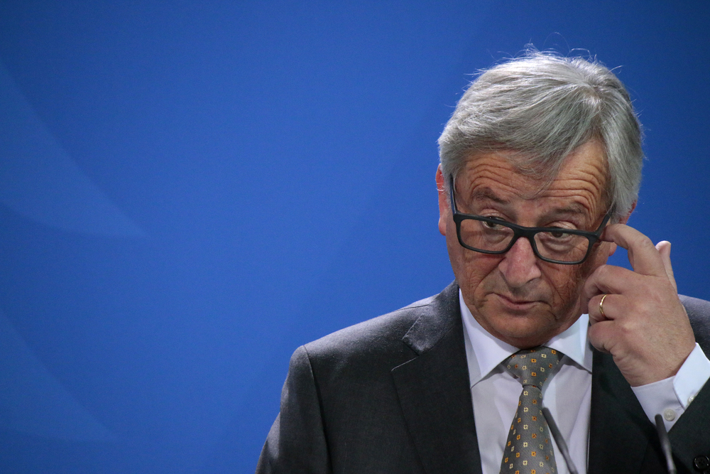 Odmítnutí dohody Brity zvýšilo riziko tvrdého brexitu, uvedl Juncker