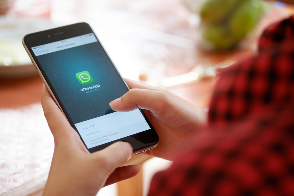 WhatsApp omezuje přeposílání zpráv. Důvodem je šíření dezinformací