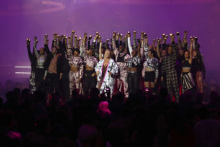 Hudební ceny Brit Awards ovládla kapela The 1975 a&nbsp;DJ Harris