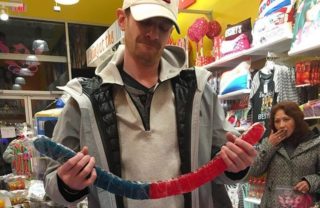 Vždy si u&nbsp;fotek zkontrolujte pozadí! GALERIE snímků, které nevyšly, jak měly