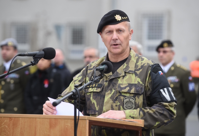 Metnar odvolal náčelníka Vojenské policie Kříže, nahradí ho Murček
