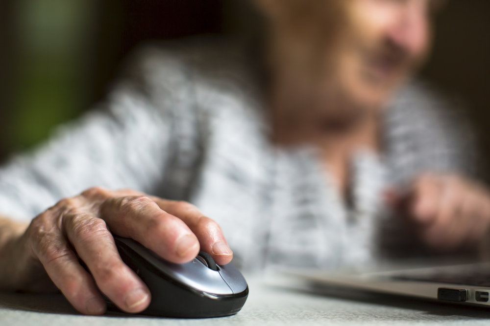 Úřady zřejmě budou muset mít weby lépe přístupné seniorům a postiženým
