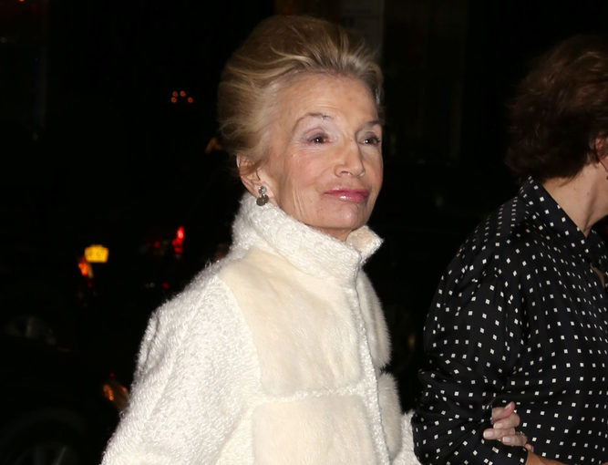Ve věku 85 let zemřela mladší sestra Jacqueline Kennedyové