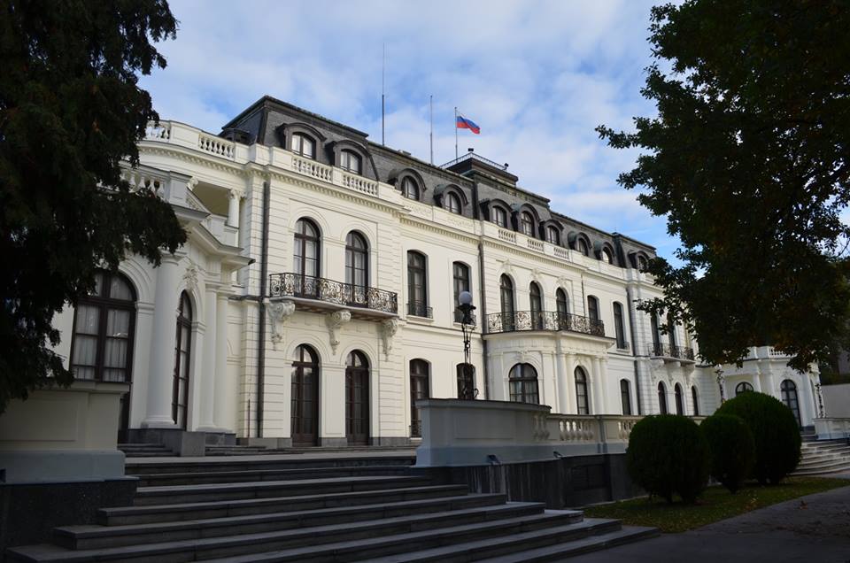ČR vyhostila dva ruské diplomaty, velvyslanectví protestuje