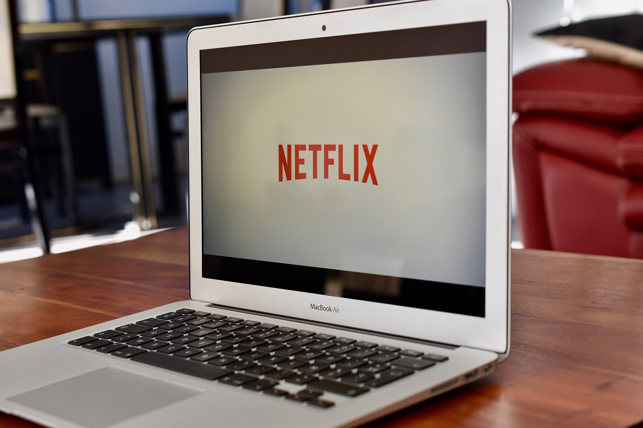 Román Sto roků samoty bude poprvé zfilmován, natočí ho Netflix