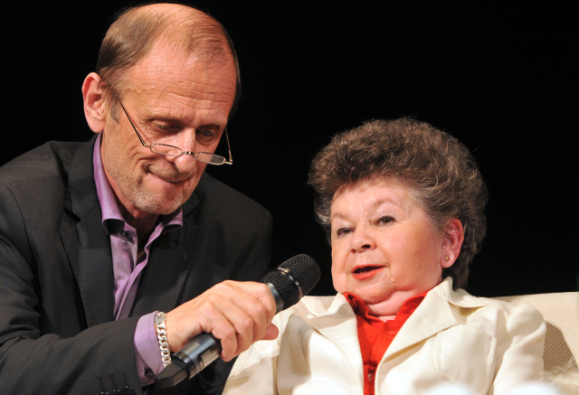 Zemřela dabérka včelky Máji Aťka Janoušková