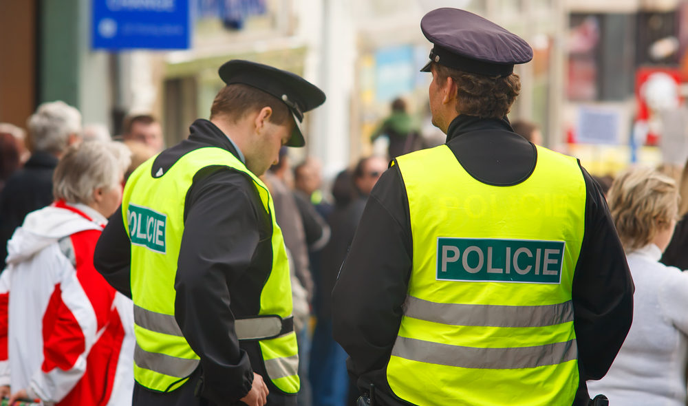 Policie chystá kontroly cizinců cestujících lyžovat do ČR