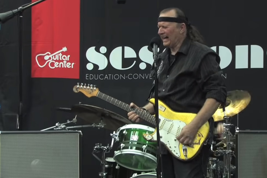 Zemřel král surf kytary Dick Dale! Slavný byl i díky Pulp Fiction