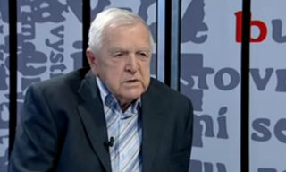Zemřel basketbalový trenér a&nbsp;pedagog Lubomír Dobrý