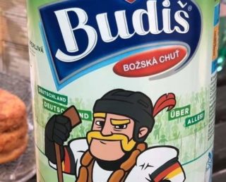 FOTO: To je faux-pas! Slovenská firma otiskla na&nbsp;etikety slova staré německé hymny