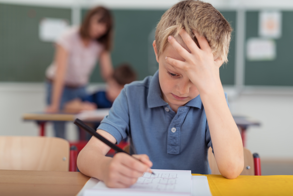 Chráníme své děti před stresem příliš? Podle psychologů jsou starosti prospěšné