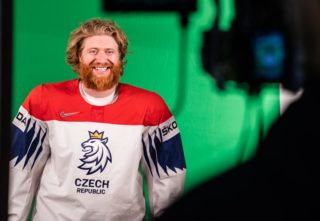 Kapitán hokejové reprezentace Voráček otevřeně: Co si o&nbsp;nových dresech myslí?