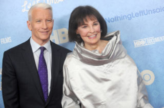 Zemřela umělkyně a&nbsp;módní návrhářka Gloria Vanderbilt (†95)