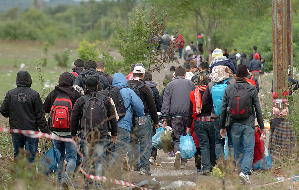Čeští policisté pomáhají střežit makedonskou hranici EU. Počet migrantů tam podle nich roste