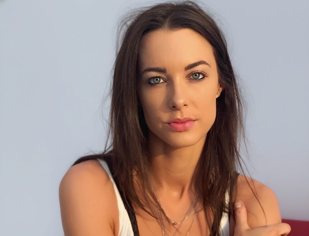 Tragédie! V Británii zahynula známá youtuberka při nehodě na koloběžce