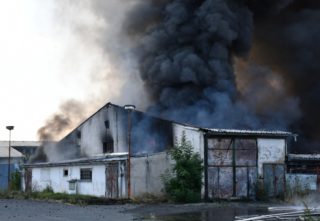 V Tursku u&nbsp;Prahy hořely sklady, škoda je několik milionů korun