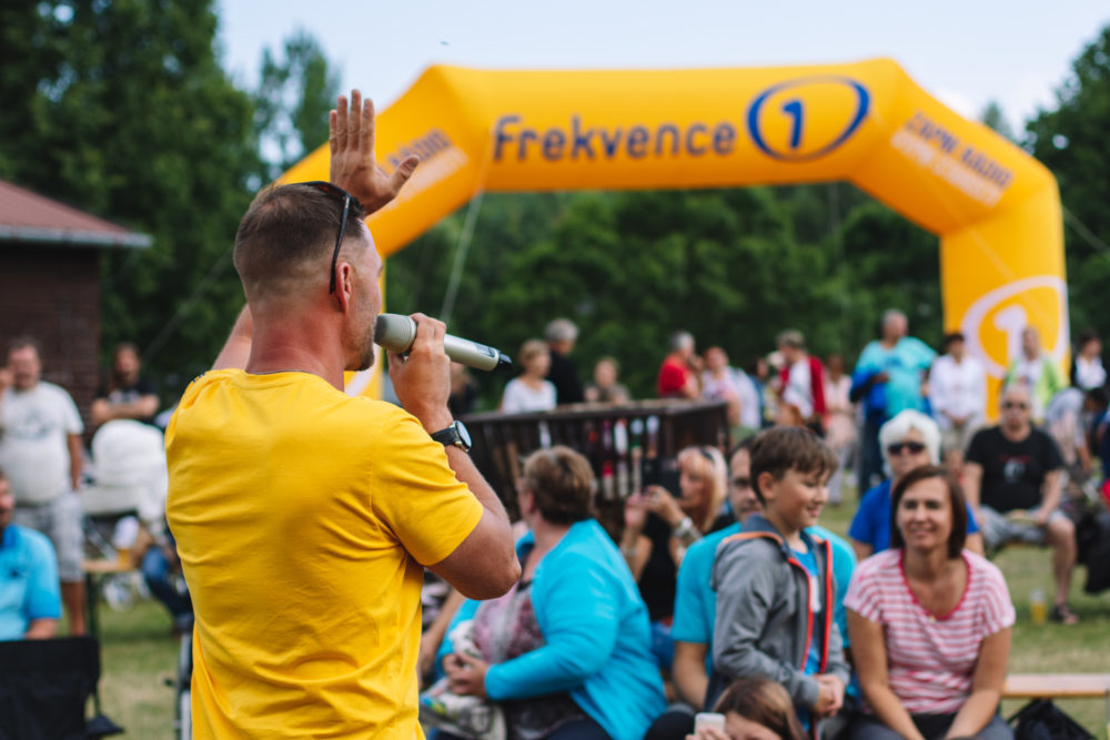 Radiokemp Frekvence 1 má za sebou druhou zastávku! Jak to vypadalo v Budišově nad Budišovkou?