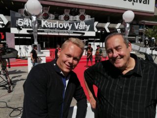 Mercuryho komorník Freestone ve Varech: Napodobil Freddieho gesto!