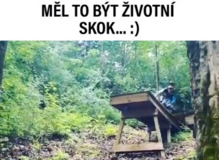 VIRÁLY TÝDNE: Jak to dopadá, když se něco zvrtne na&nbsp;poslední chvíli? A&nbsp;proč lidé stále pokouší gravitaci?