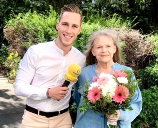 Eva Pilarová slaví 80! Poslechněte si, jak zpěvačce gratulovala Frekvence 1