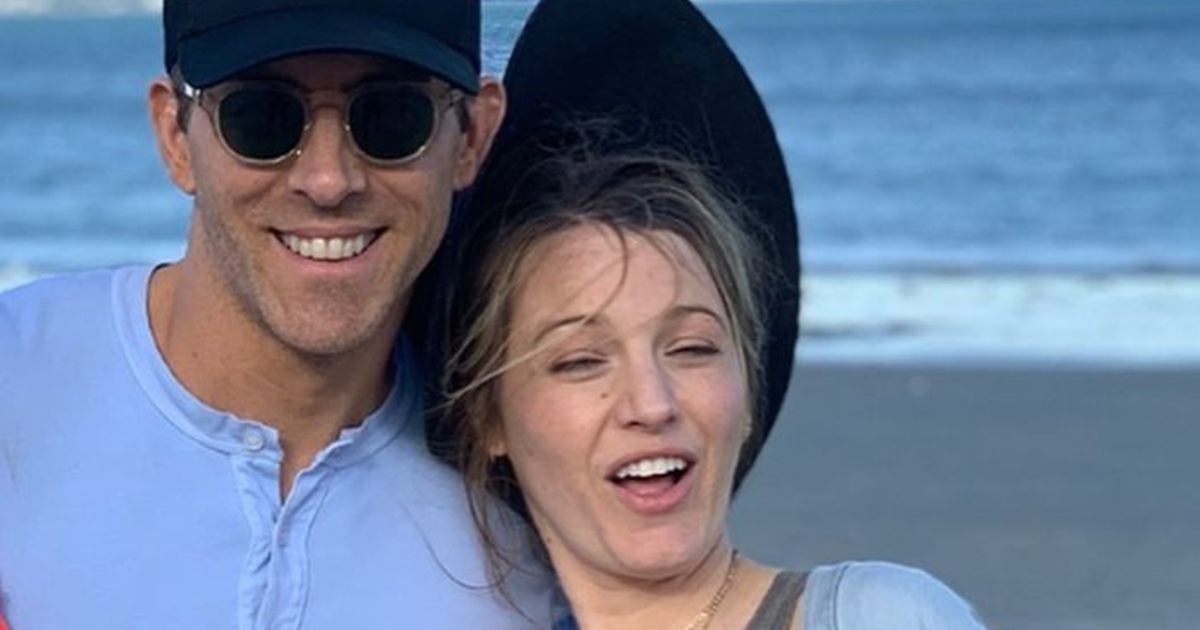Ryan Reynolds si vystřelil z&nbsp;manželky. V&nbsp;den narozenin zveřejnil její nejhorší fotky