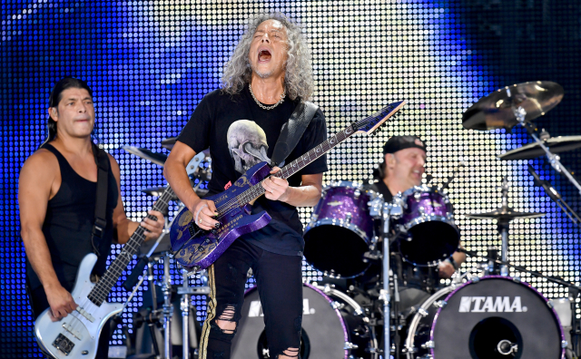 VIDEO: Metallica opět po&nbsp;roce zahrála v&nbsp;Praze Jožina z&nbsp;bažin