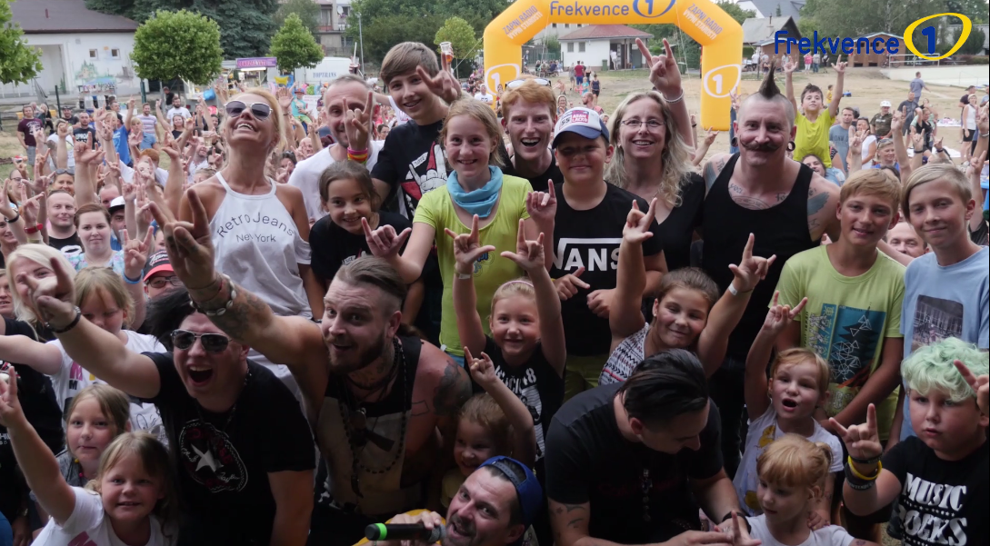 Byla to paráda! Mrkněte, jak vypadal Radiokemp Frekvence 1 v&nbsp;Oseku u&nbsp;Duchcova