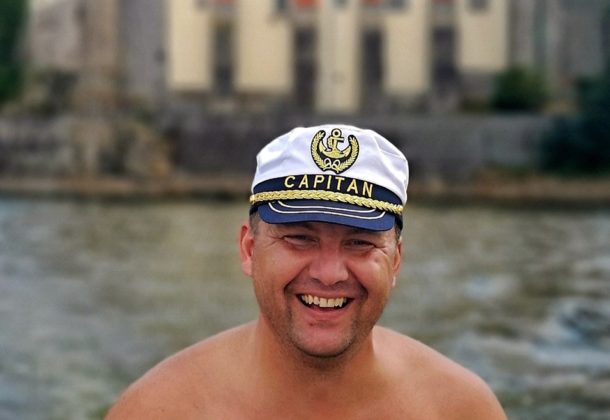 Dominik Lednický: Řídit a&nbsp;psát zprávy je jako dát někomu samopal do ruky