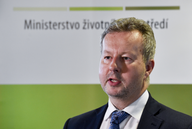 Klimatické změny podle Brabce cítíme i v Česku. Jejich hlavním projevem je sucho