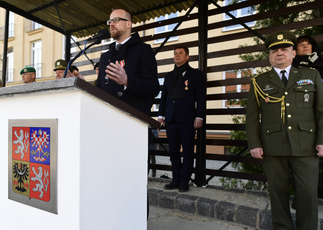 Ruský ministr kultury označil starostu Prahy 6 Koláře za nacistu