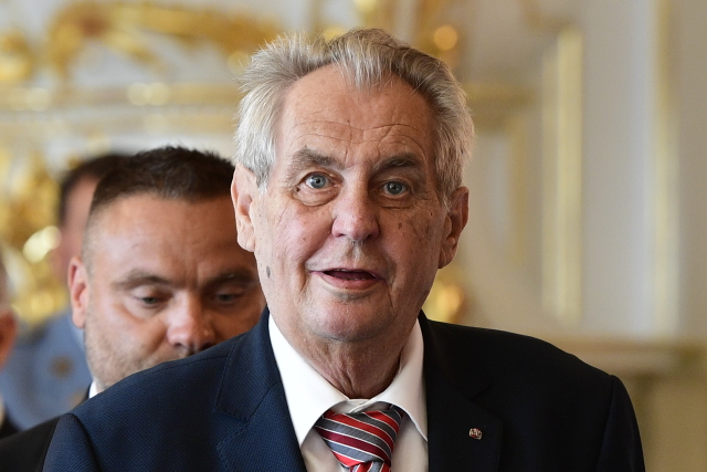 Prezident se léčí pro úbytek svalů, zejména na nohou