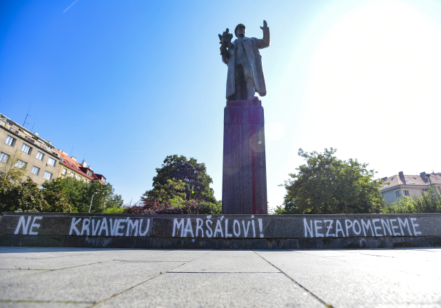 Sochu Koněva má nahradit památník osvobození Prahy