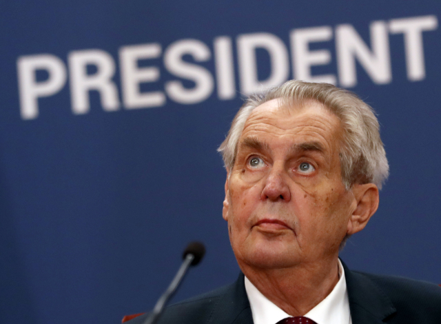 Zeman vyznamená Klause či Kusturicu, Babiš již seznam podepsal
