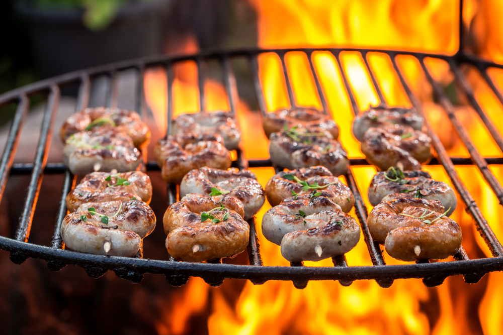 Tisíce lidí plánují barbeque vedle domu veganky, která zažalovala sousedy kvůli masu