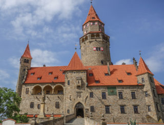 Bouzov zůstane státu, Ústavní soud odmítl stížnost Německého řádu