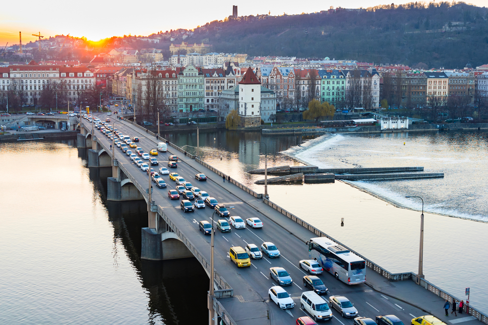 Praha zvažuje zavedení mýta, řádově by šlo o&nbsp;desetikoruny za den