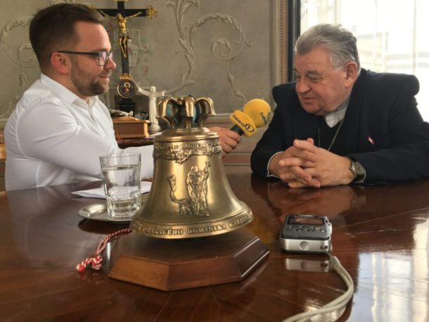 Dominik Duka: Někdy dějiny nepíší politici, ale lid. Tímto způsobem je Václavské náměstí spjato s&nbsp;naší historií