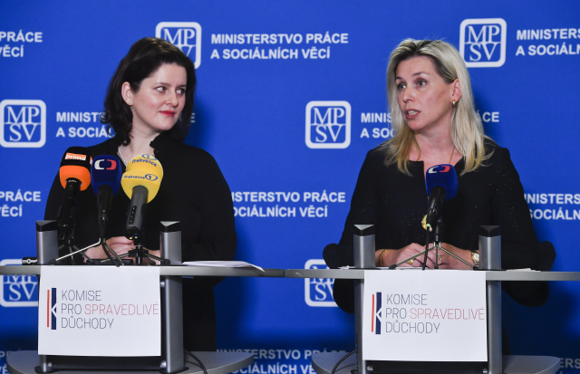 Komise se shodla na reformě penzí. Průběžný pilíř se rozdělí na solidární a zásluhový