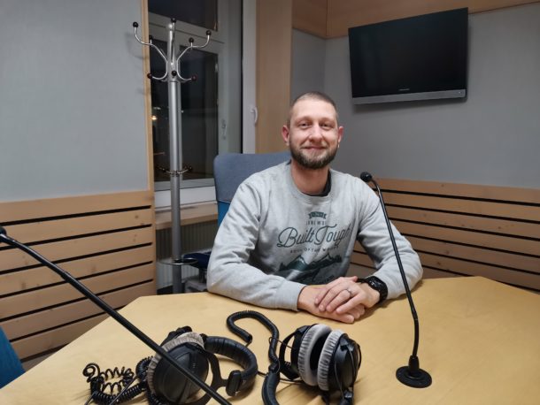 Kriminolog Pavel Houdek: Na&nbsp;to, aby žena trefila agresora prsty do oka, nemusí mít žádnou sílu a&nbsp;výsledek je spolehlivý
